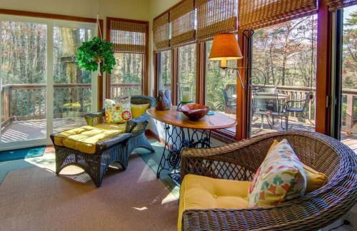 Peaceful Sapphire Cabin with Mountain Views - Foto 25