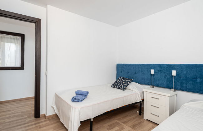 Puerto Banus First Line - Photo 10