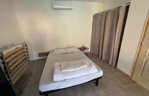 Studio tout équipé à la nuitée ou plus,proche aéroport Bastia - Foto 4