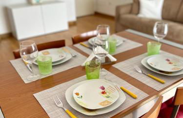 Riva Family Home - Central Apartment - Photo 10