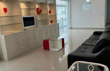 Cobertura 5 suites frente mar Guarujá Pitangueiras - Foto 1