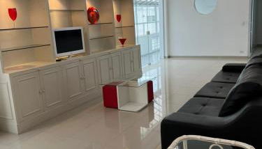 Cobertura 5 suites frente mar Guarujá Pitangueiras - Foto 1