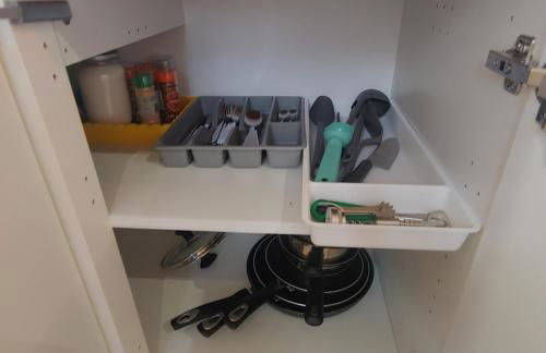 Self Contained, Double Bed Studio, private kitchen, private Bath, Walking distance to Harry Potter - Foto 30