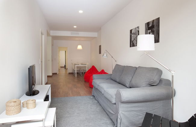 AB Montjuic - Photo 34