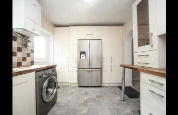 Chessington Blue with parking - Photo 32