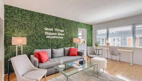 Walk to Beach - KING Apt In #1 Area - AB - Photo 4