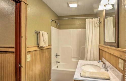 Guntersville Lake Cabin with 3 Fishing Ponds! - Foto 14