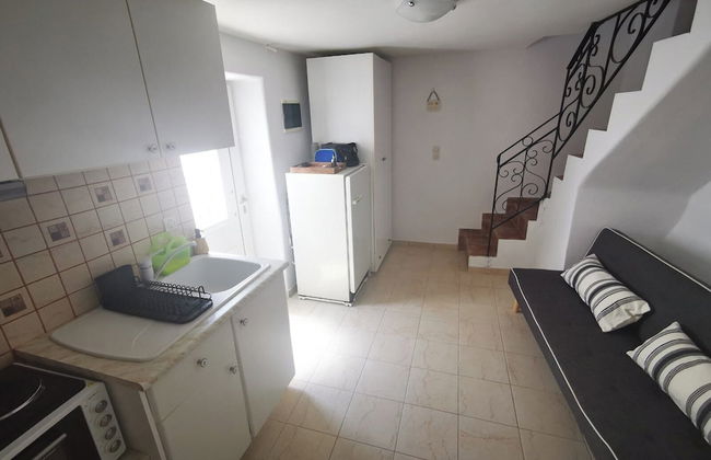 Authentic White House in Paros Lefkes - Photo 17