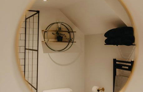 Luxury countryside cottage getaway with wood fired hot tub - Foto 10