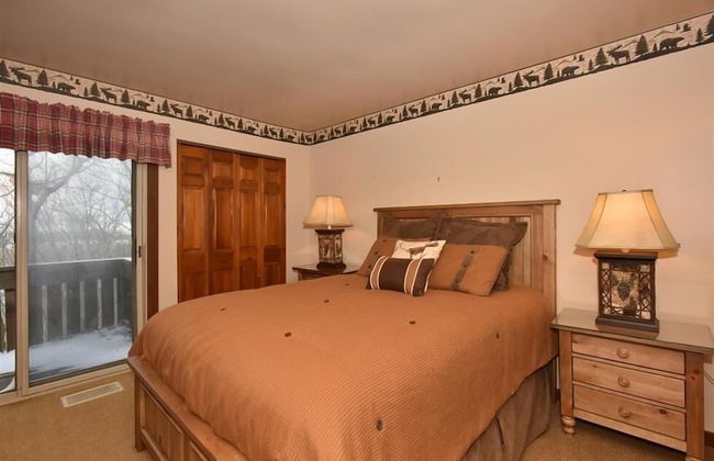 Seven Springs 4 BR Deluxe Townhouse, Sleeps 11! by RedAwning - Foto 3