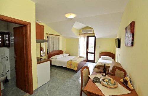 Apartments IDA Sucuraj - Foto 14