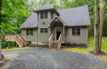 Bear Trail Chalet by Avantstay Retreat w/ Outdoor Living Deck & Fire Pit - Foto 103