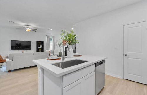 Lux Cozy Home l SE Austin near F1-COTA-ABIA-Tesla - Foto 7