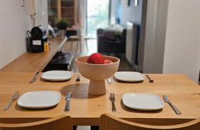 Heart of Faliro 2BR 5m Walk to Beach - Newly Renovated - Foto 1