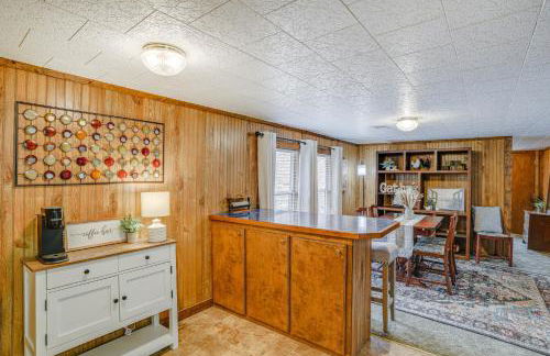 Heber Springs Cabin with Deck 3 Mi to Sugarloaf Mtn - Foto 10