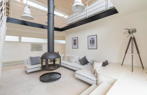 Charming houseboat featuring a sauna - Photo 3