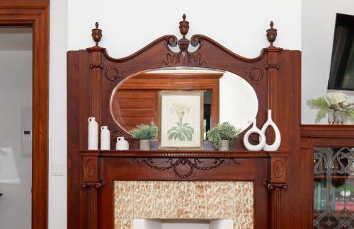 Boutique Style Condo Near Downtown Waterfront - Foto 14