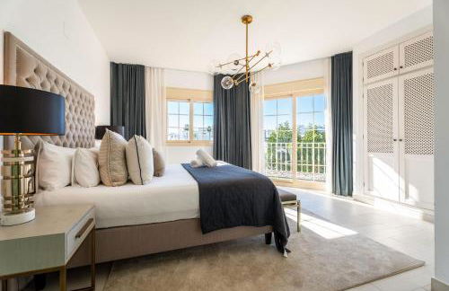 VACATION MARBELLA I Villa Bosquecito, Giant Private Heated Pool, 4min to the Beach, 6 BR, Spacious Villa - Foto 11