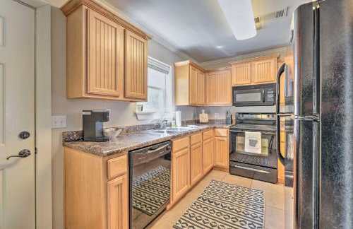 Charming Springdale Townhome about 5 Mi to Dtwn! - Foto 8