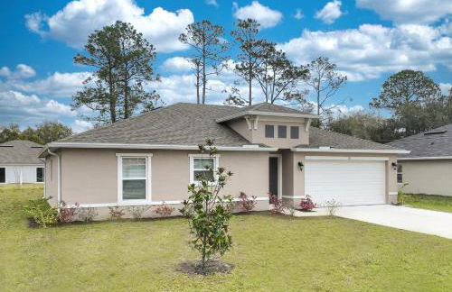 Coastal Vibes & Family Fun-Spacious 3BR, Kidz Zone, Desirable Neighborhood - Photo 19