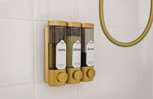 Stylish City Place WPB Escape King Bed and Den - Foto 23