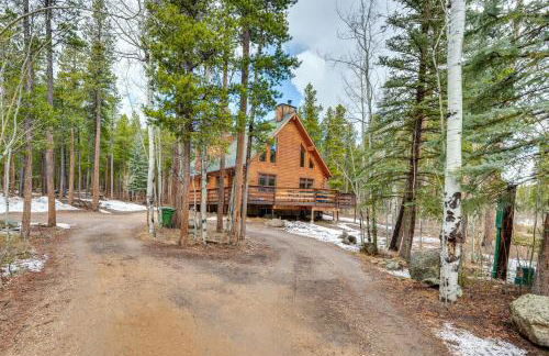 4 Mi to RMNP Allenspark Cabin with Wraparound Deck! - Foto 37