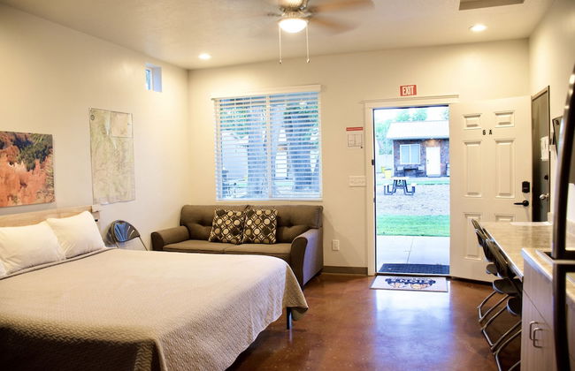 Zion's Camp and Cottages - Photo 49