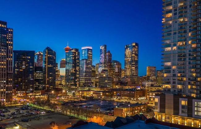 By Stampede Free Parking Banff Pass Wine More - Photo 70