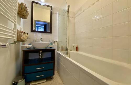 Charmant T2 Larressore - Parking Privé - WiFi Inclus - FR-1-495-156 - Foto 12