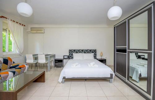 Cozy 'koukou' Discrete Apartment in Orestiada - Foto 3