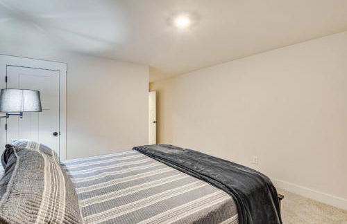 5 Mi to Memorial Stadium and Beach Modern Townhome - Foto 15