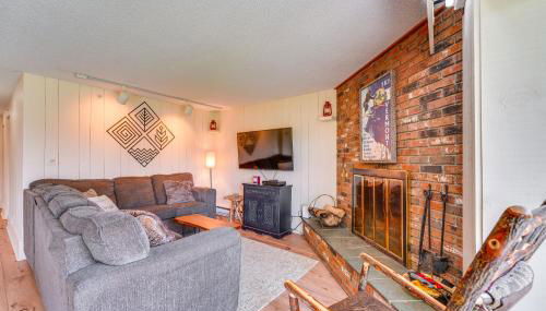 Ski-InandSki-Out Bromley Mtn Condo Wood Fireplace! - Foto 5