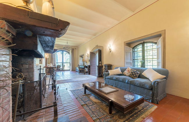 Bomarzo Ancient Villa - Photo 32