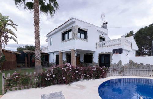 Villa en Valencia, piscina privada y metro 500m - Foto 14