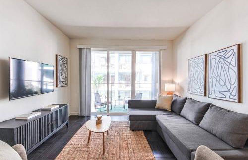 Spacious 2BD 2BA with Huge Balcony, Near Venice Beach & Fun! - Foto 2