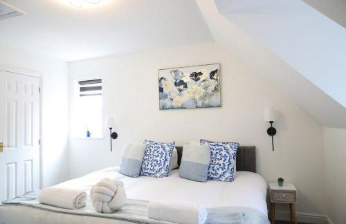 Elegant & Serene 3-BR Retreat Minutes from Heathrow Airport-London- Slough central-Legoland-Ascot-Windsor for Contractors-Families-Relocators-Businesses - Foto 70