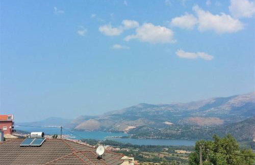 Sea and mountains view apartment - Photo 9