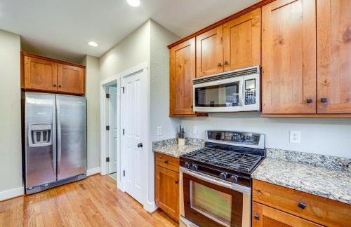 4 Mi to Bear Creek Lake! Serene Escape with Deck - Foto 11