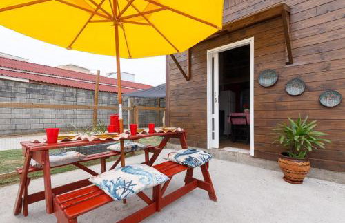 Casa Perto das melhores praias Florianópolis, 8 pessoas, ar condicionado, tv, wifi, cozinha completa, lavanderia, - Foto 17