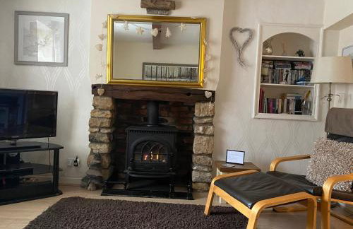 Lavender Cottage, Grade 2 Listed Period Stone Built Cottage In Pickering, North Yorkshire - Photo 6