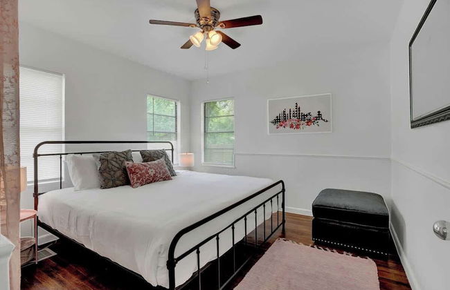 Willkommen to Pink Haus 1 Mile to Main Street! - Foto 9