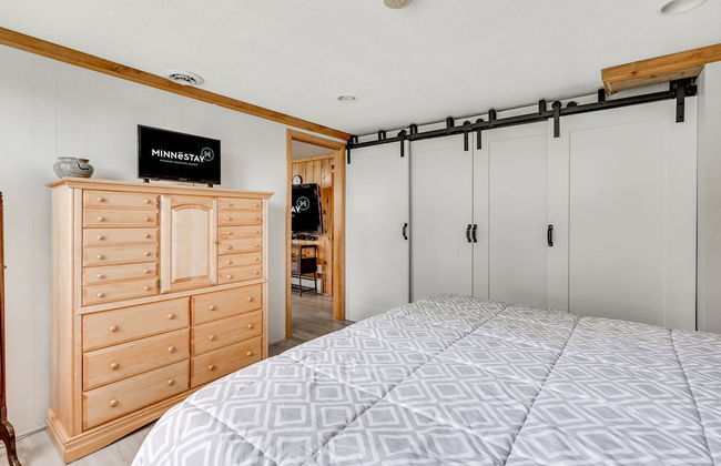 Manor on the River - Whole House - Photo 7