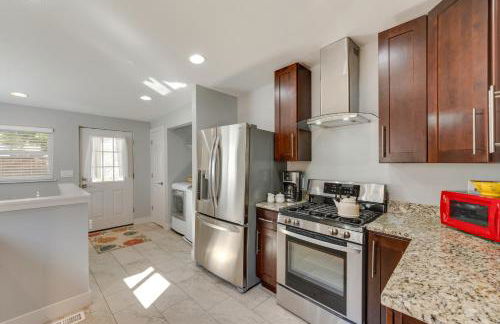 Furnished Patio and Yard Denver Bungalow! - Foto 8