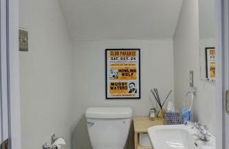 Hip and Spacious Midtown Cottage near Beale Street - Foto 9