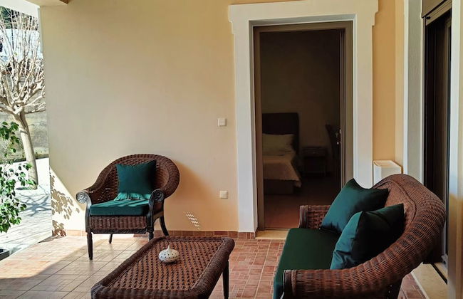 A & A Apartments - Photo 27