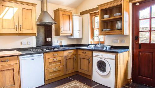 Mona's Cottage - Private Parking, Sea Views, Garden & Close To Harbour & Beach - Foto 3, stove, dishwasher