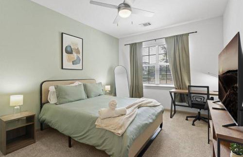 Luxe 2B/2B Getaway - Pool, Gym, Garage, Pet Wash - Foto 32