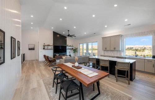 Cliffside Modern Villa - Hot Tub Stunning Views - Foto 10