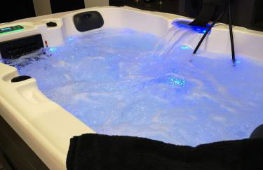 Appartement haut de gamme avec jacuzzi sauna à 5min de la plage à pied - Foto 1