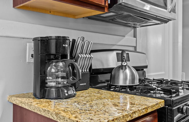 Botanical Bliss | JZ Vacation Rentals - Photo 14